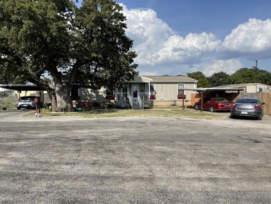 3207 Highview Ct, Granbury, TX 76049 - photo 3