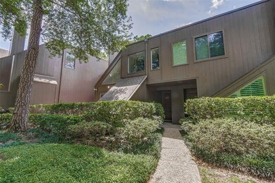 277 Litchfield Ln unit 59, Houston, TX 77024 - photo 2