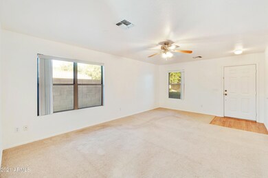 Living Room / Dining room