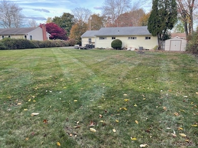 20 Osage Dr, Wallingford, CT 06492 - photo 2