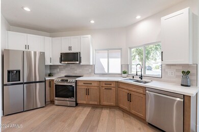 23-web-or-mls-Lakeview-23