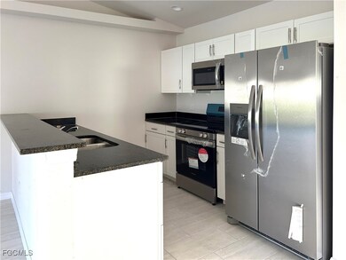 1123 SE 5th Ct, Cape Coral, FL 33990 - photo 4