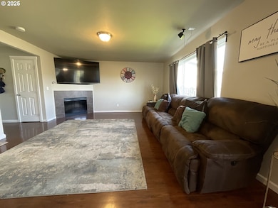 2321 Annie Lou Ct, Forest Grove, OR 97116 - photo 5