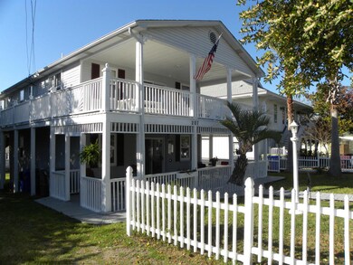 207 Side Angle House Shot
