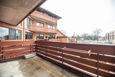 702 Waukegan Rd unit A203, Glenview, IL 60025 - photo 5
