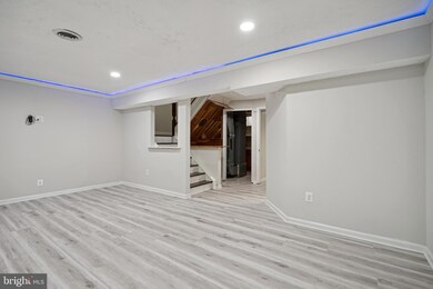 3647 Wharf Ln, Triangle, VA 22172 - photo 7