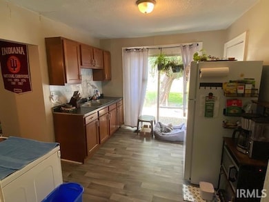 1804 N Milton St, Muncie, IN 47303 - photo 7