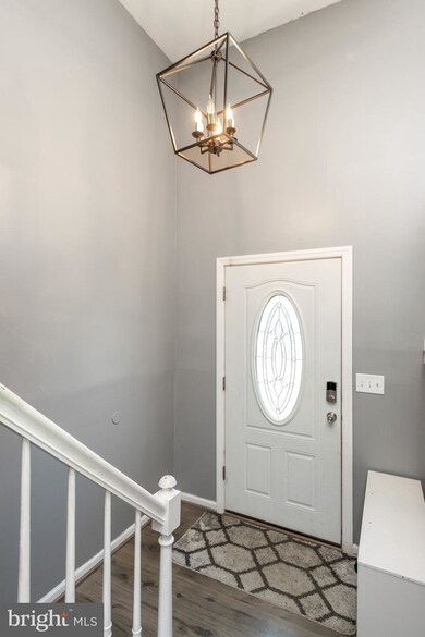 6149 Forest Ln, Sykesville, MD 21784 - photo 3