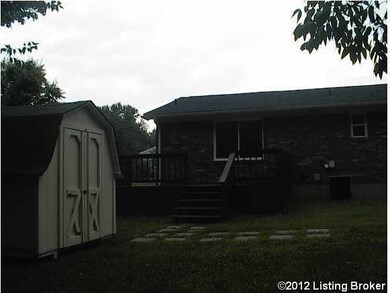 8217 Roseborough Rd, Louisville, KY 40228 - photo 3
