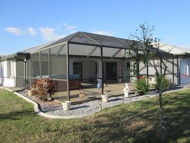 26193 Barcelos Ct, Punta Gorda, FL 33983 - photo 2