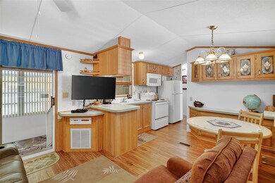 38213 Oriole Way, Leesburg, FL 34788 - photo 4