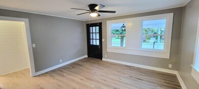 F8EA6C5D-3179-454F-9177-6EBBF27D59C4