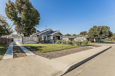 2233 14th Ave, Kingsburg, CA 93631 - photo 3