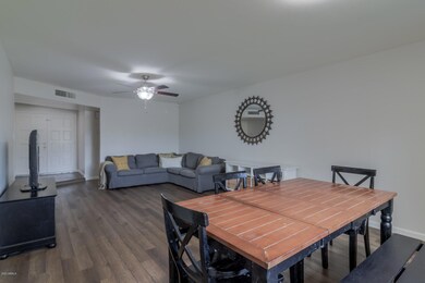 910 E Watson Dr (18).jpg-SMALL