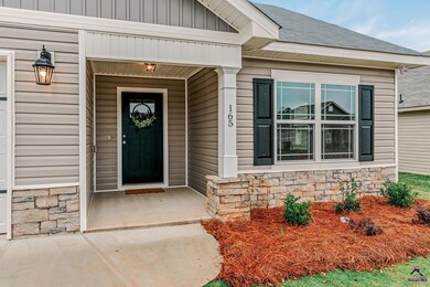 165 Red Tail Cir, Powersville, GA 31008 - photo 2