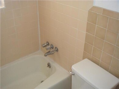 7904 Broadway Dr, El Paso, TX 79915 - photo 5