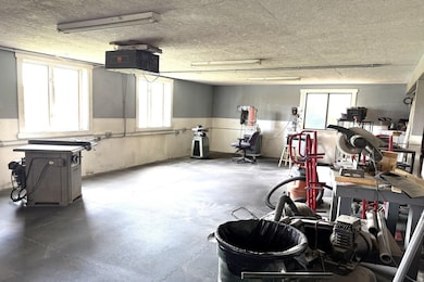 2631 N Grove St, Rutland, VT 05701 - photo 6