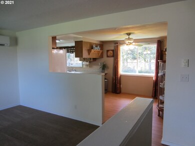 1715 Dorothy St, Longview, WA 98632 - photo 3