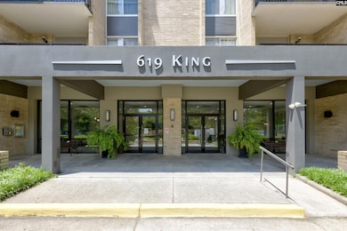 Hermitage unit 710, Columbia, SC 29205 - photo 2