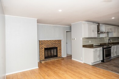 68 Birch St unit 4, Carpentersville, IL 60110 - photo 6