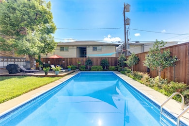 The community pool is a great place to cool off during the long Houston summers!