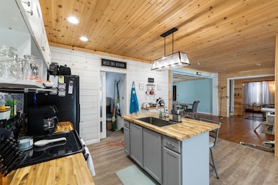 355 Gale St, Canaan, VT 05903 - photo 5