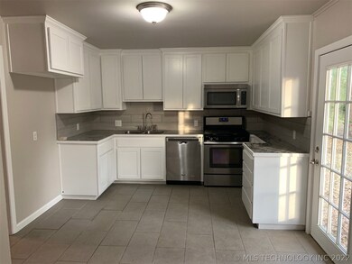 713 W Norman St, Broken Arrow, OK 74012 - photo 2