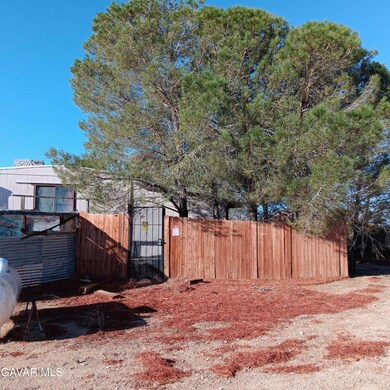 10364 15th St, Mojave, CA 93501 - photo 6