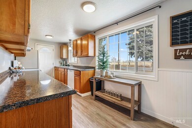 1859 Elmwood Rd, Gooding, ID 83330 - photo 7