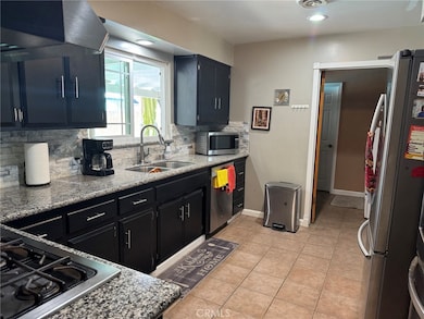 6107 Mohawk St, Bakersfield, CA 93308 - photo 7