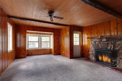 4-BR Living Room