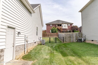 448 Berger Farm Dr, Mount Washington, KY 40047 - photo 5