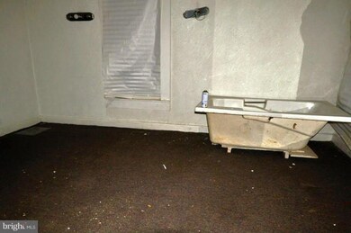 1075 Ellicott Dr, Baltimore, MD 21216 - photo 2