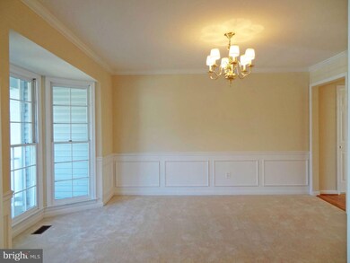 13907 Stonefield Dr, Clifton, VA 20124 - photo 7