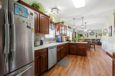 12072 Cowboys Ct, Fishers, IN 46037 - photo 7