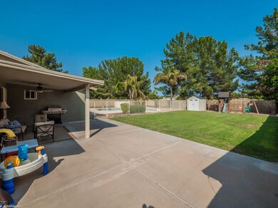 sideparking/backyard