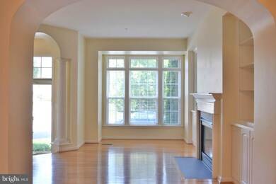 3031 Arbor Square Dr, Frederick, MD 21701 - photo 2