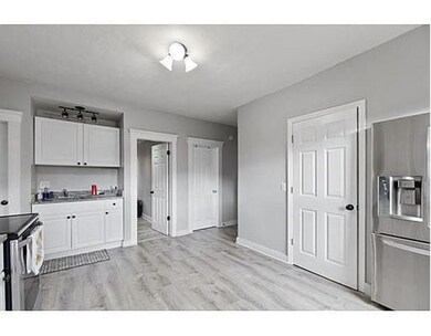 22 Fraternal Ave unit 3, Worcester, MA 01606 - photo 5