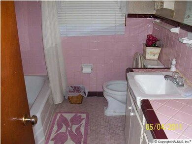 full hall bath