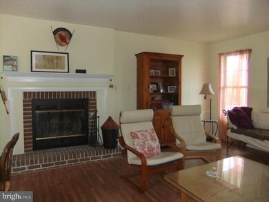 13008 Primrose Ln, Hagerstown, MD 21742 - photo 3