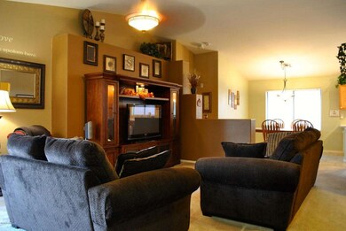 LIVING RM