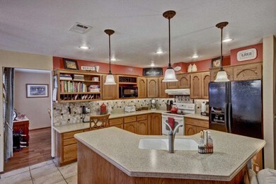 06 Kitchen