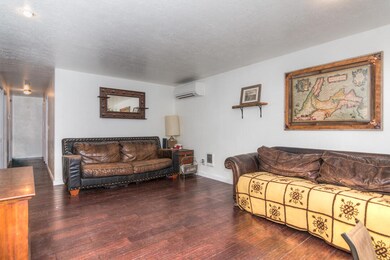 Evergreen Ave SW 2522 (4 of 25)