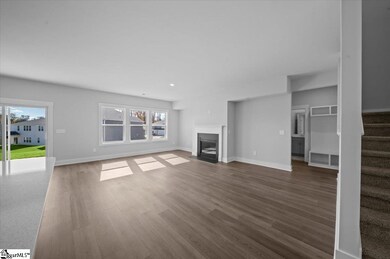 304 Roderick Ln, Greenville, SC 29605 - photo 7