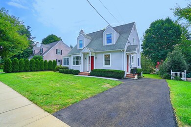 10 Silverton Avenue