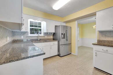 1635 Folkstone Rd, Tallahassee, FL 32312 - photo 7