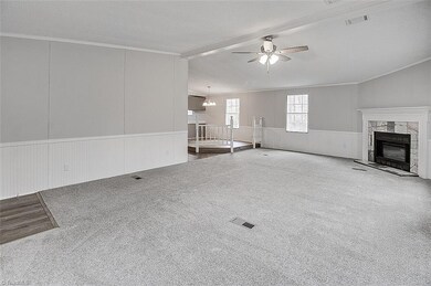 3063 Brookside Ct, Asheboro, NC 27205 - photo 3