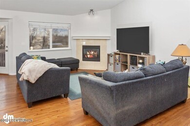 51-Living Room_DMD_8665