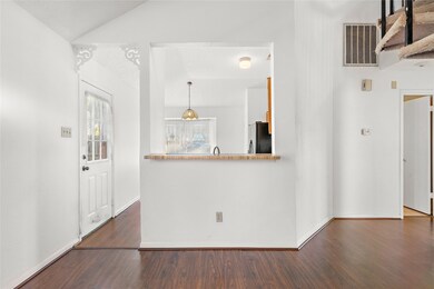 3106 Wood Fox Dr, Alvin, TX 77511 - photo 3