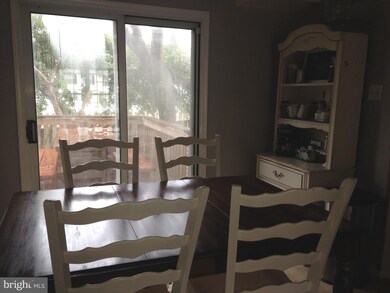 841 Oak Leaf Ct, Warrenton, VA 20186 - photo 4